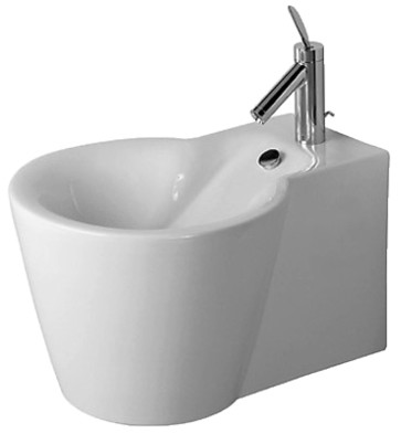 Wall hung bidet